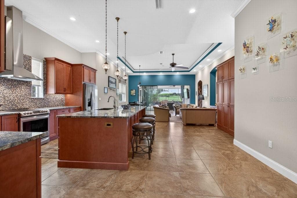 169 ASPEN WAY photo 10