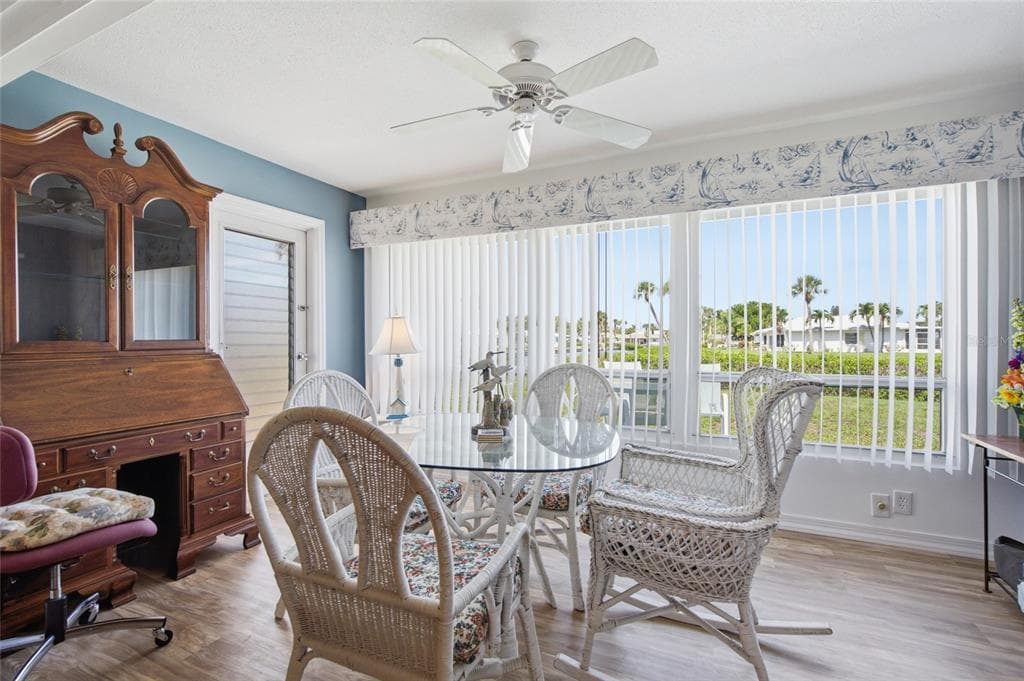 402 KETCH WAY 402 photo 13