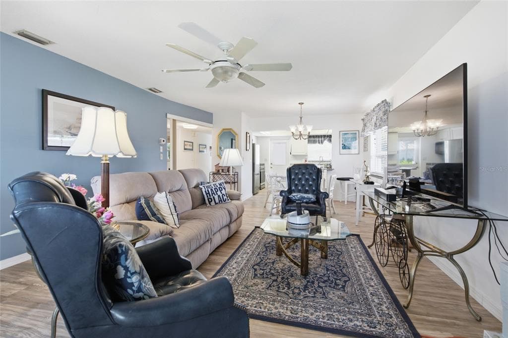 402 KETCH WAY 402 photo 12