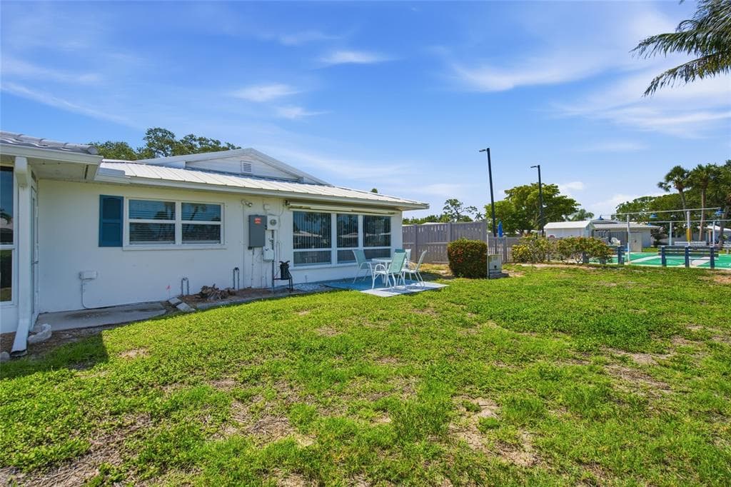 402 KETCH WAY 402 photo 25