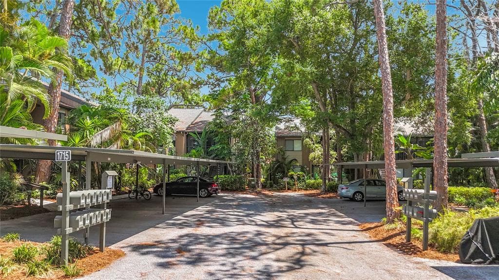 1715 PELICAN COVE ROAD GL339 photo 3