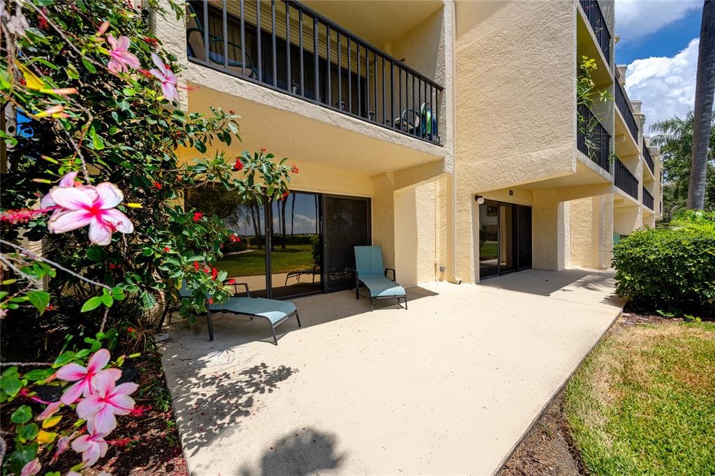 7510 SUNSHINE SKYWAY LANE S #P4 5