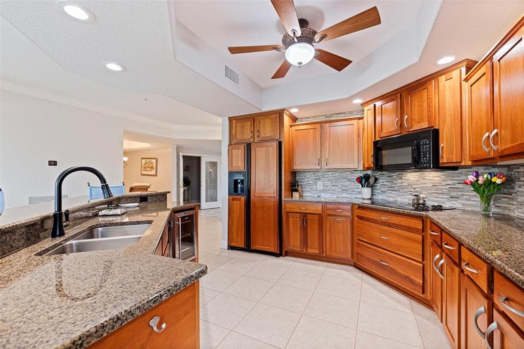 1645 PINELLAS BAYWAY S A1 photo 7