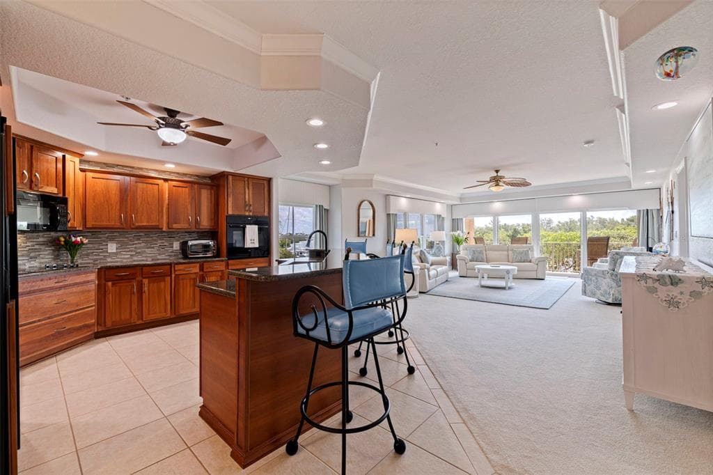 1645 PINELLAS BAYWAY S A1 photo 5