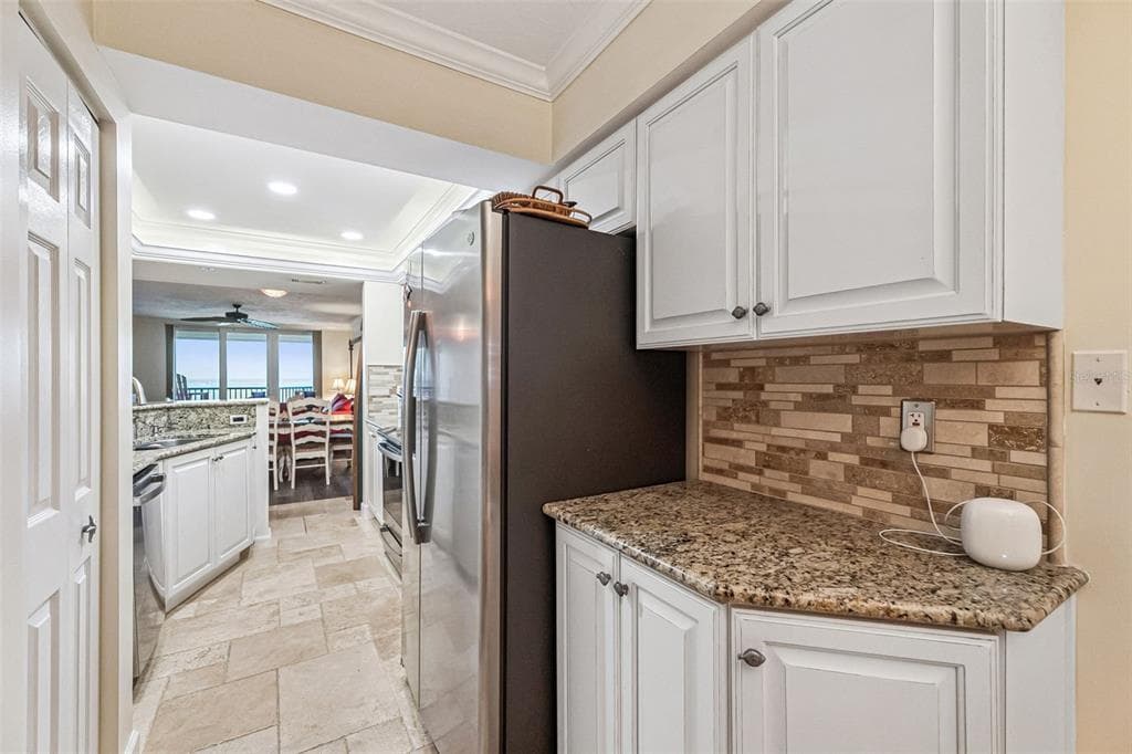 4621 S ATLANTIC AVENUE 7702 photo 17