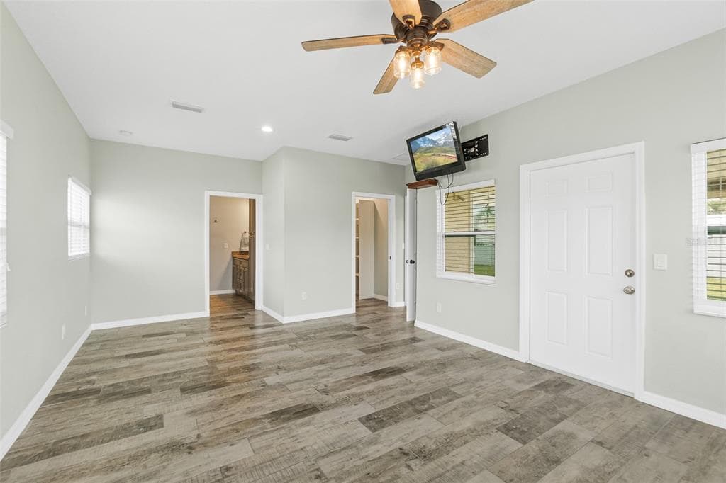 143 AVALON AVENUE photo 16