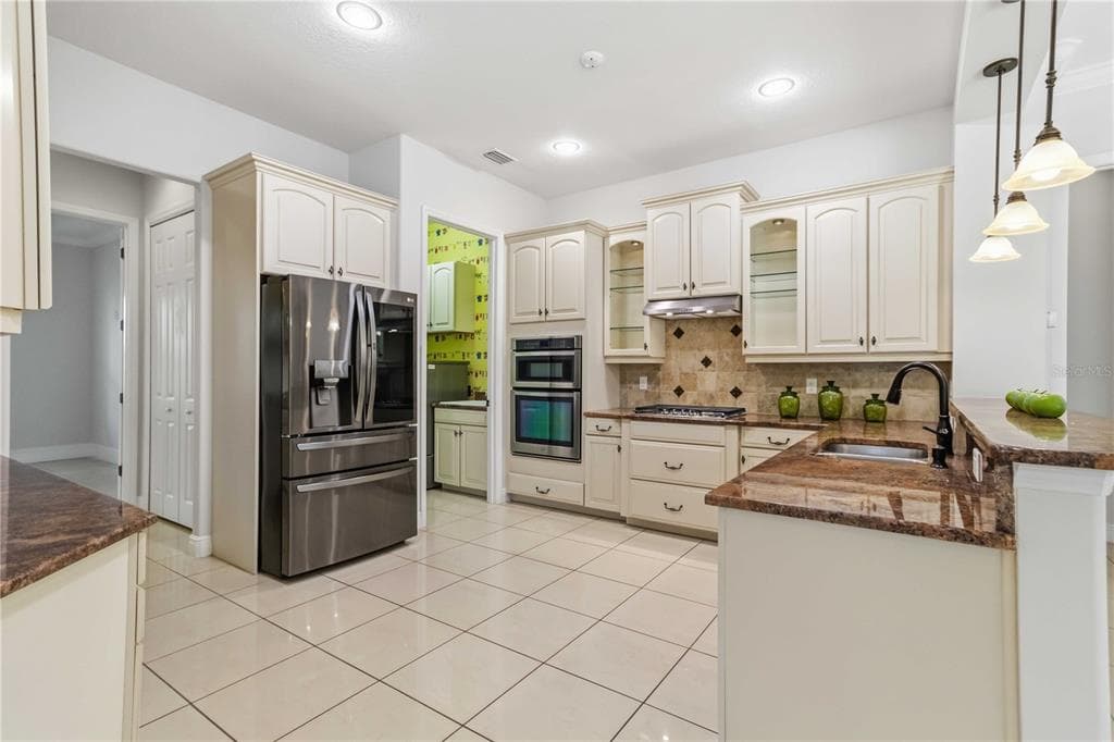 8057 RIO BELLA PLACE photo 16