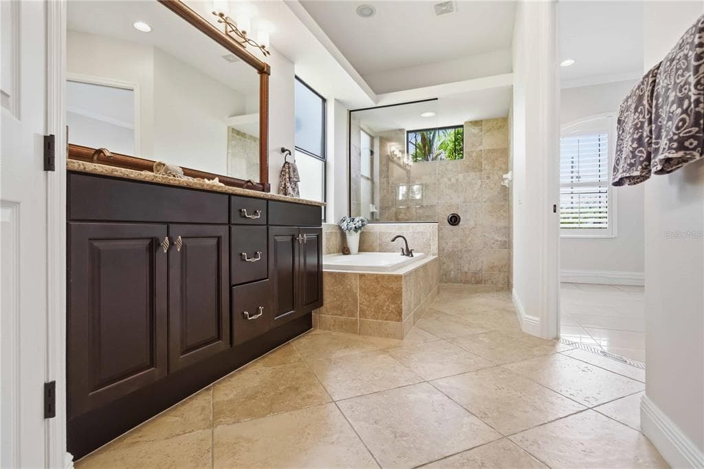 8057 RIO BELLA PLACE photo 24