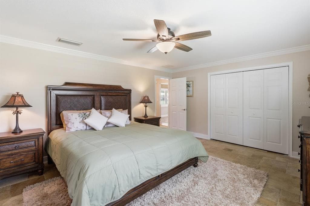 1302 SE PARADISE AVENUE photo 24