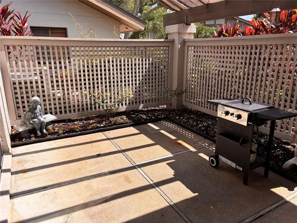 4521 KINGSMERE 6 photo 13
