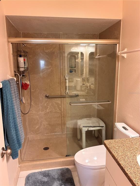 4521 KINGSMERE 6 photo 24