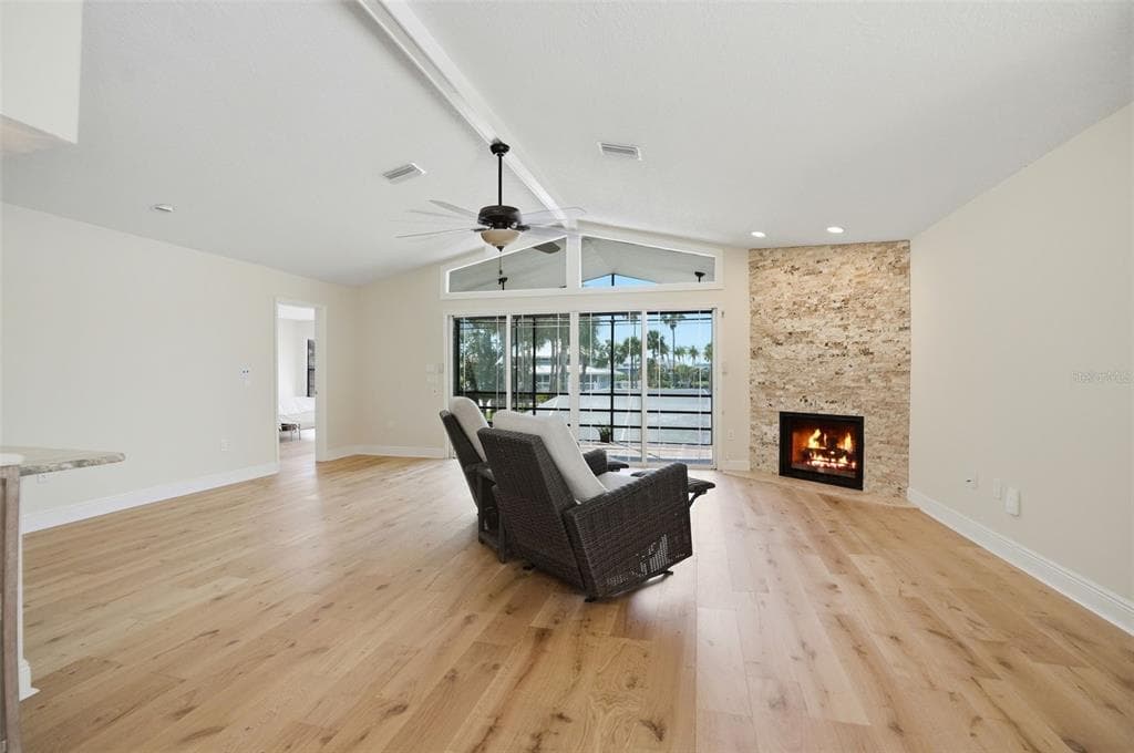 6025 RANDAN COURT photo 8