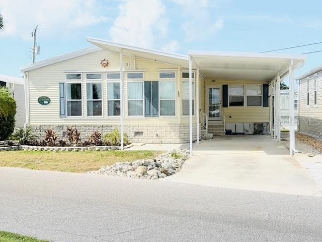805 S WATERWAY 1