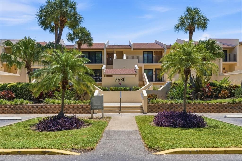 7530 SUNSHINE SKYWAY LANE S T30 photo 2