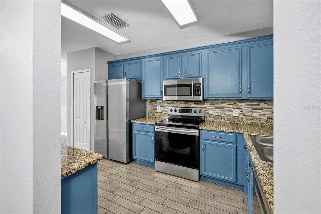 5842 FISHHAWK RIDGE DRIVE photo 10