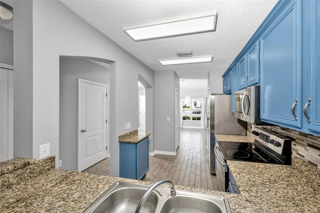 5842 FISHHAWK RIDGE DRIVE photo 11
