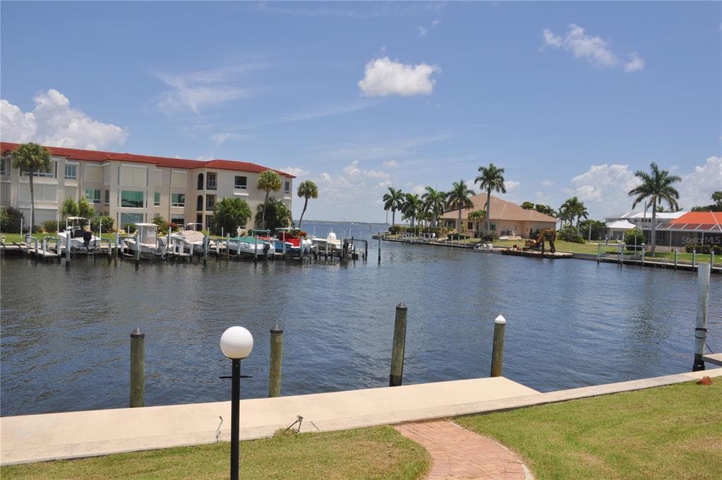 2750 AQUA COURT 4