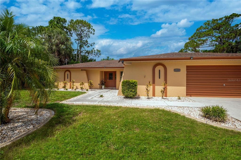 2199 BENDWAY DRIVE 4