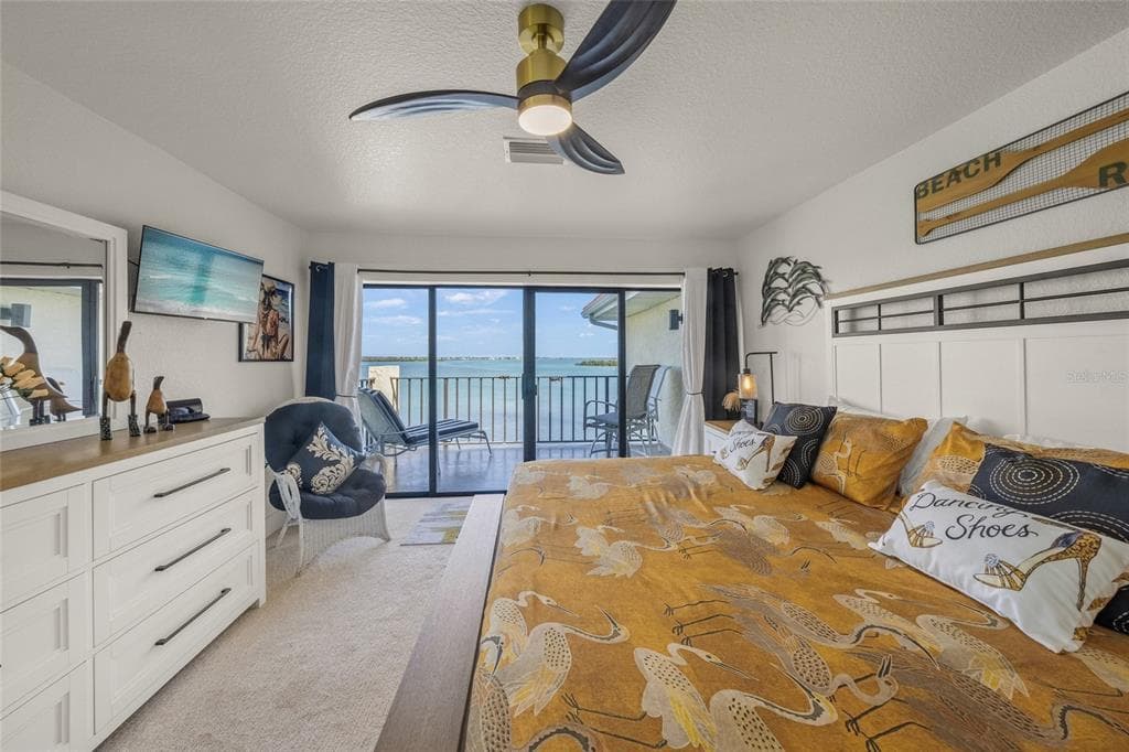 1591 BEACH ROAD 401 photo 16