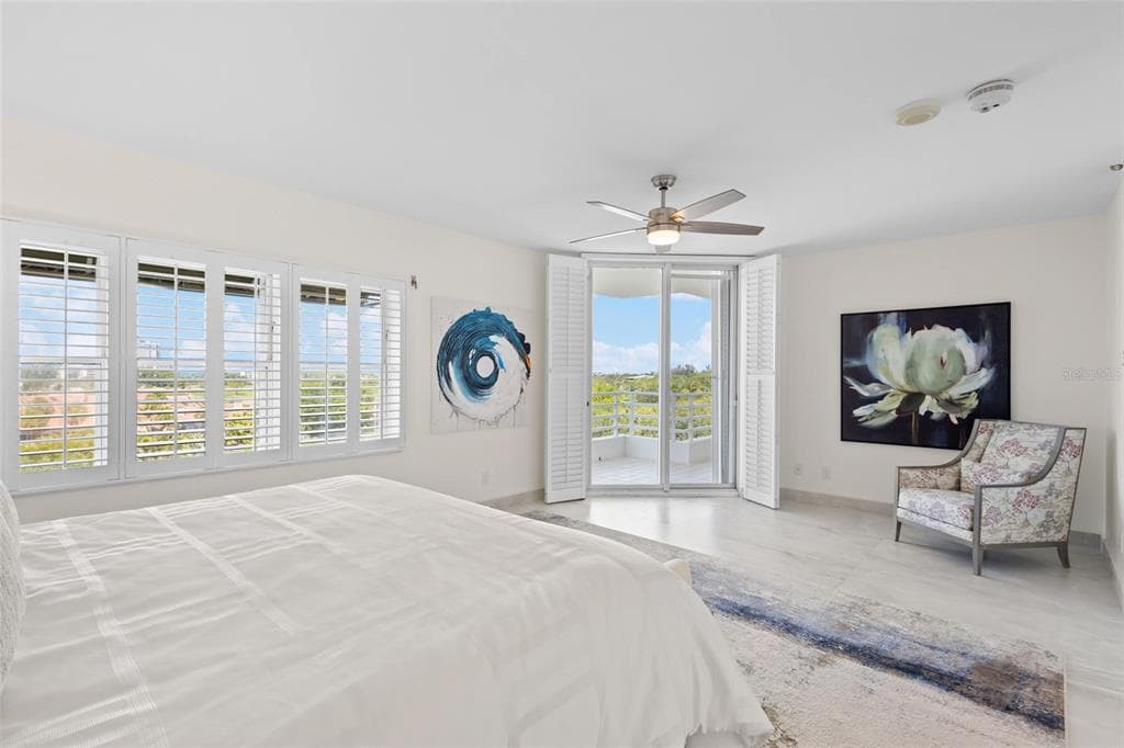 2450 HARBOURSIDE DRIVE 244 photo 24