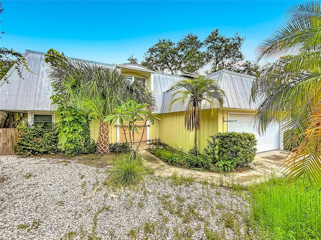 3511 NORTH CIR photo 22