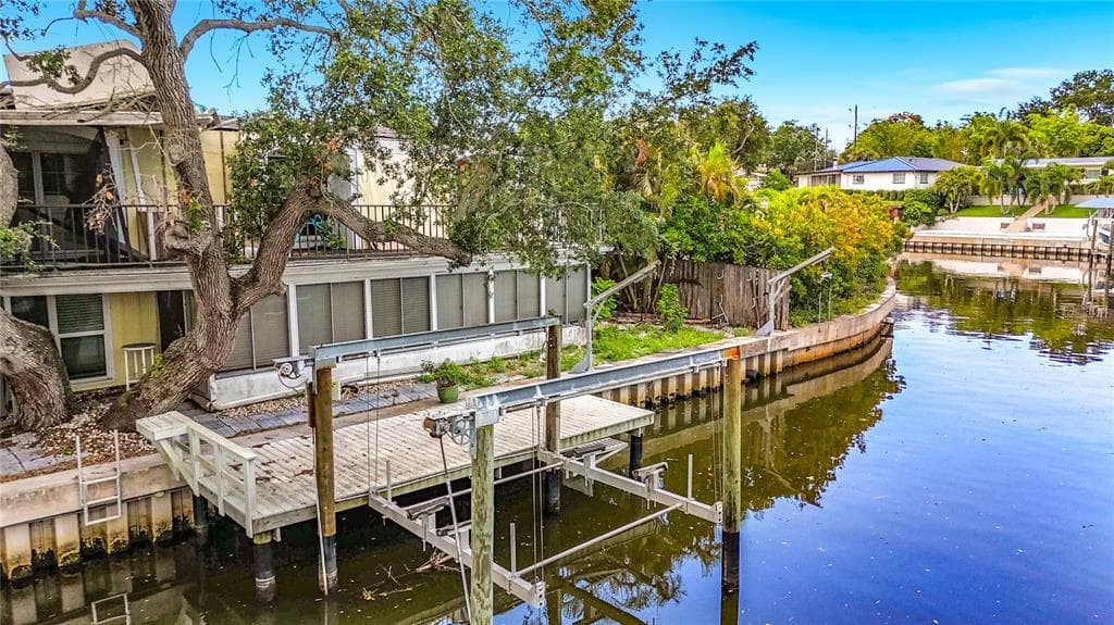 3511 NORTH CIR 3