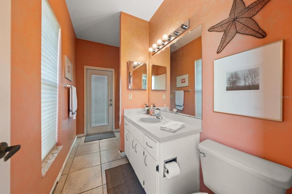 684 SAMANTHA DRIVE photo 22