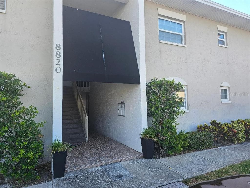 8820 BAY POINTE DRIVE #102 1