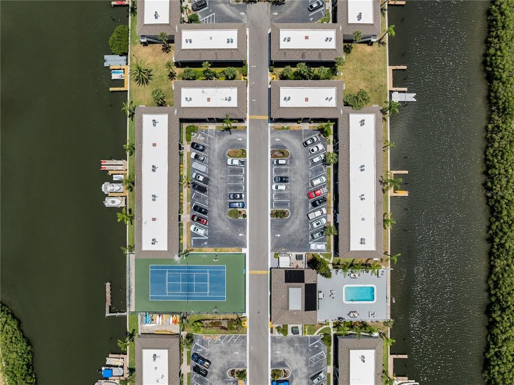 8820 BAY POINTE DRIVE 102 photo 19
