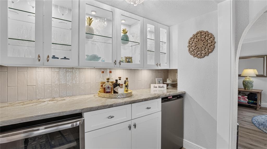1480 GULF BOULEVARD 601 photo 17