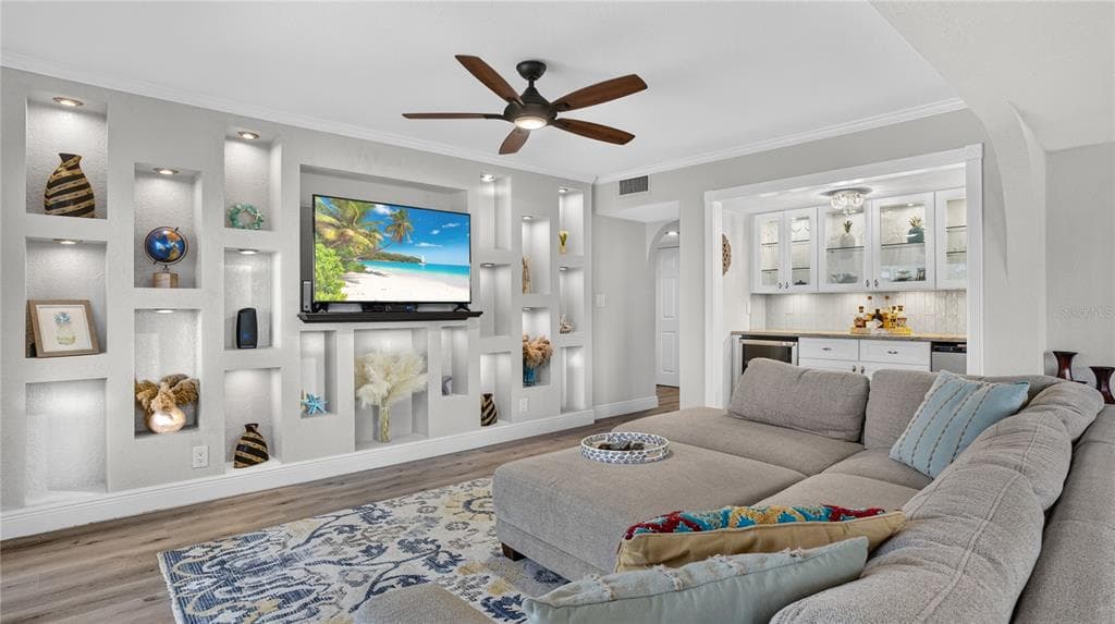 1480 GULF BOULEVARD 601 photo 22