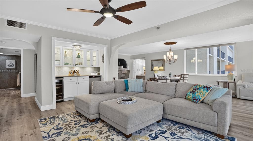 1480 GULF BOULEVARD 601 photo 20