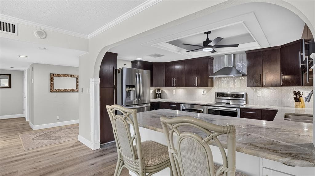 1480 GULF BOULEVARD 601 photo 8