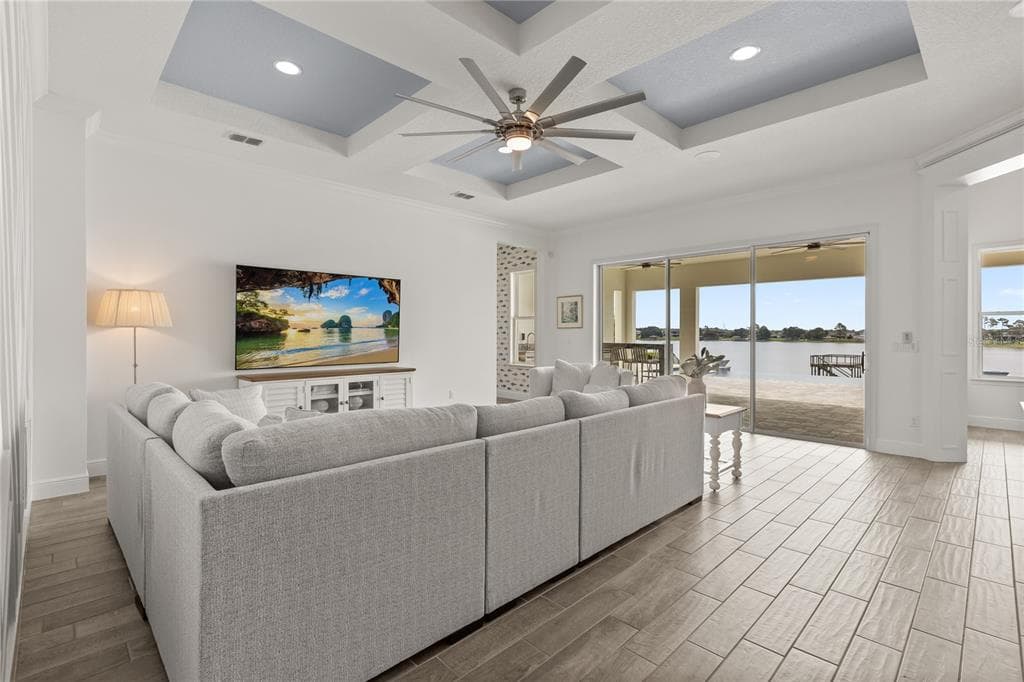 15138 SHONAN GOLD DRIVE photo 10