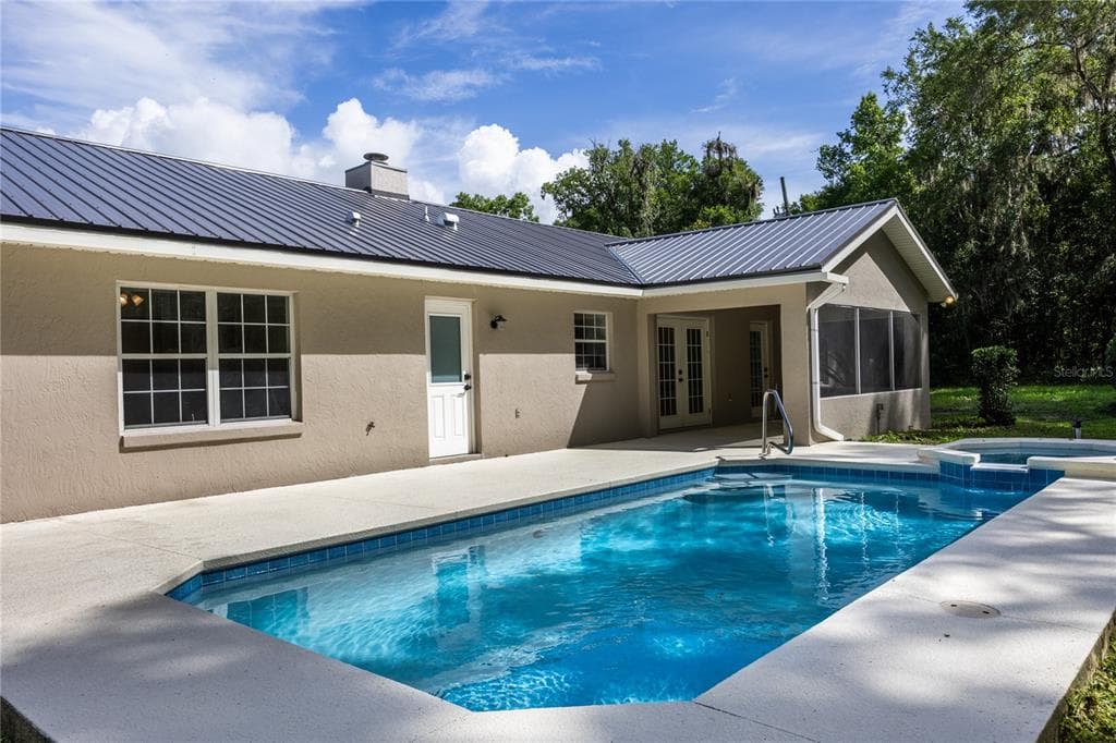 14810 NW 185 STREET photo 3