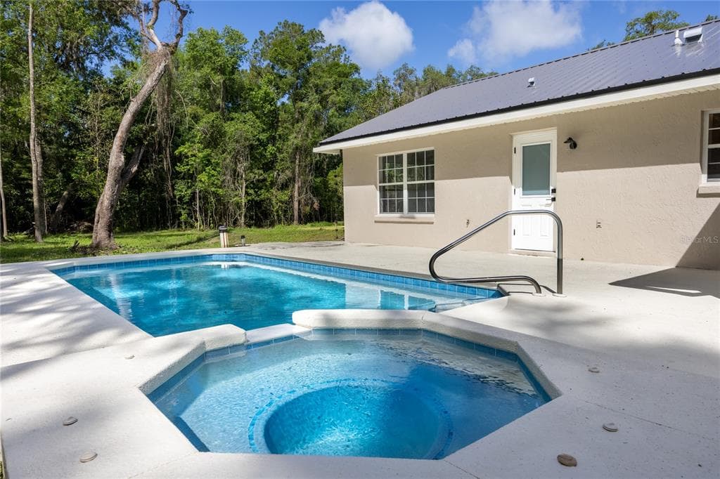 14810 NW 185 STREET photo 9