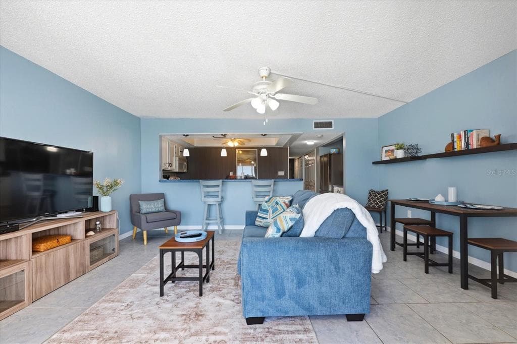 19450 GULF BOULEVARD 903 photo 17