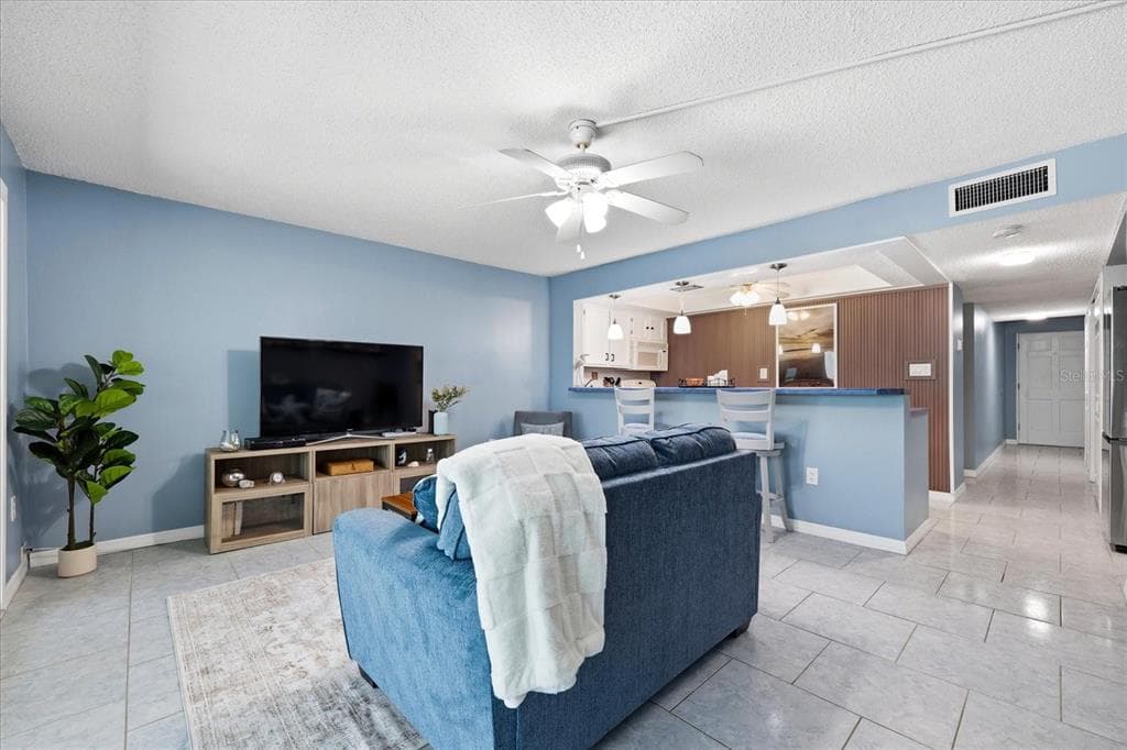 19450 GULF BOULEVARD 903 photo 14