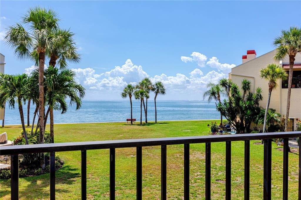7530 SUNSHINE SKYWAY LANE S #115 5