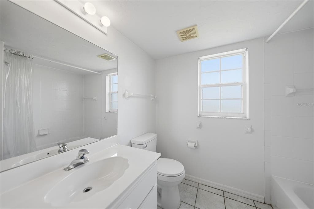11644 SW EGRET CIRCLE 701 photo 17