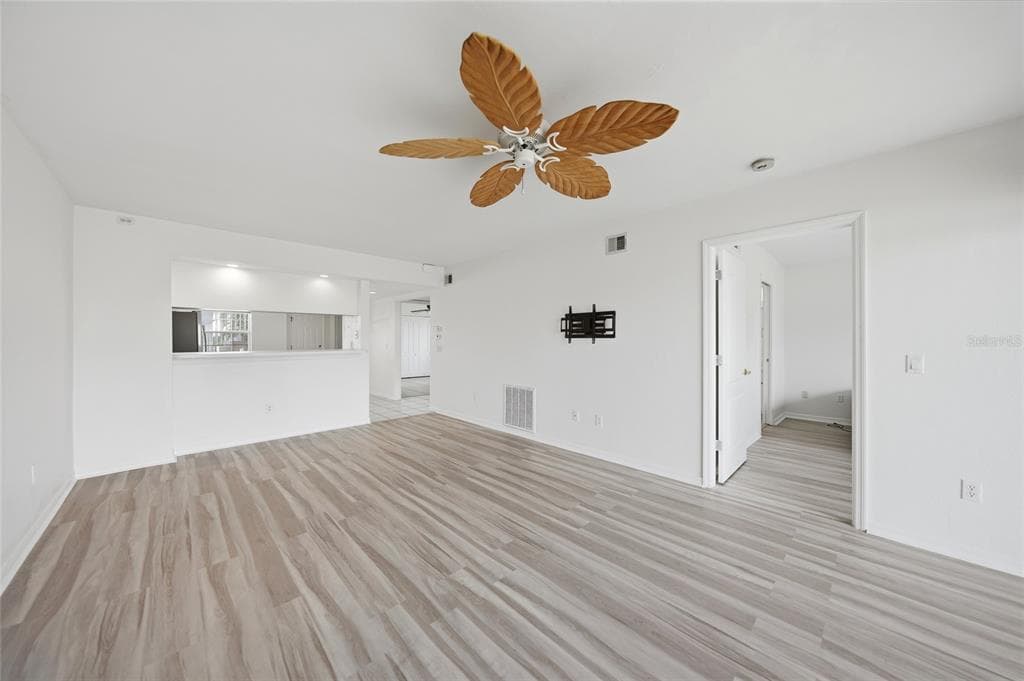 11644 SW EGRET CIRCLE 701 photo 5