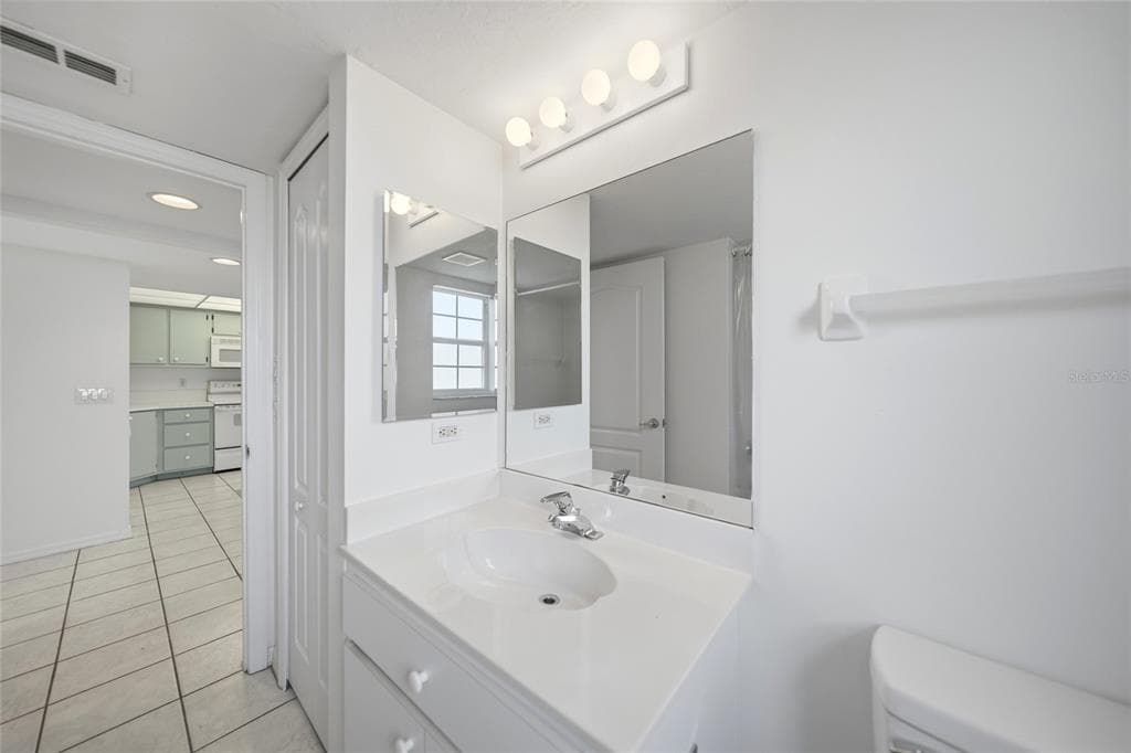 11644 SW EGRET CIRCLE 701 photo 18