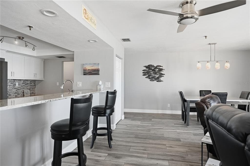 16330 GULF BOULEVARD 306 photo 8