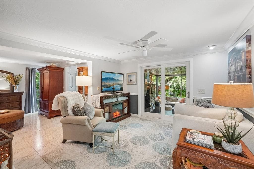 1204 E PARK CIRCLE photo 6