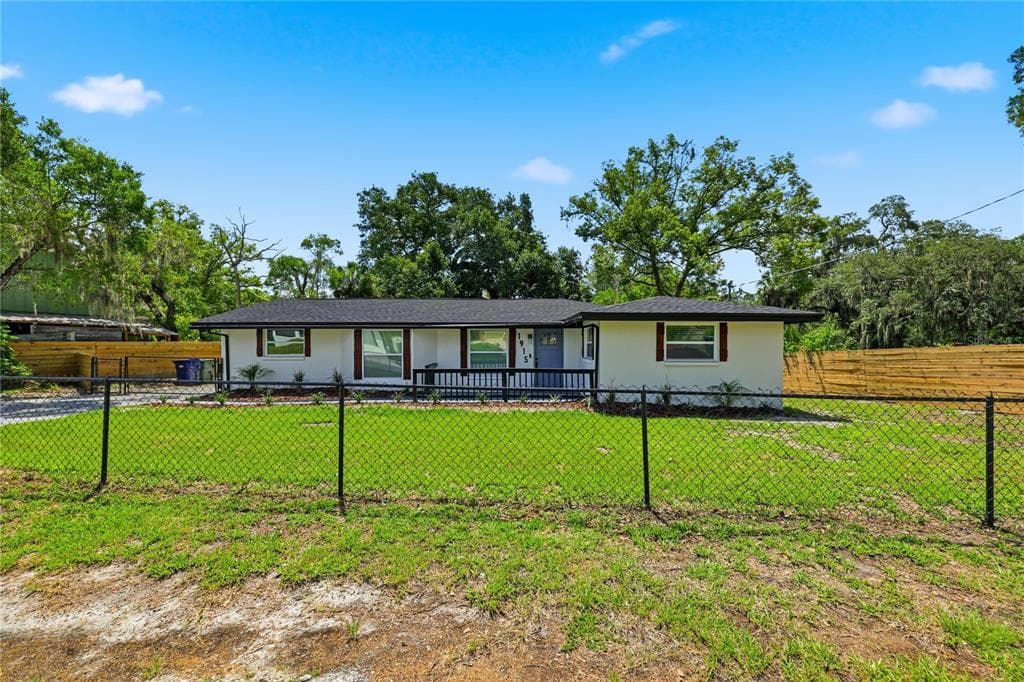 1915 E MULBERRY DRIVE photo 23