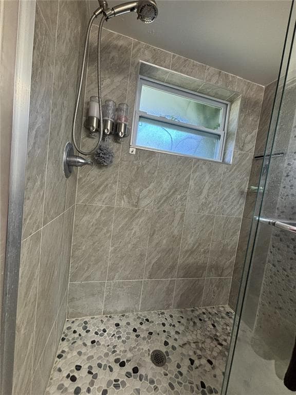 1002 SILVER PALM WAY photo 24