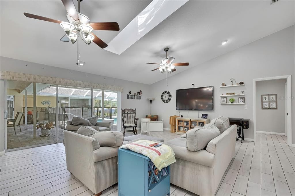 4293 RIVER BIRCH DRIVE photo 18