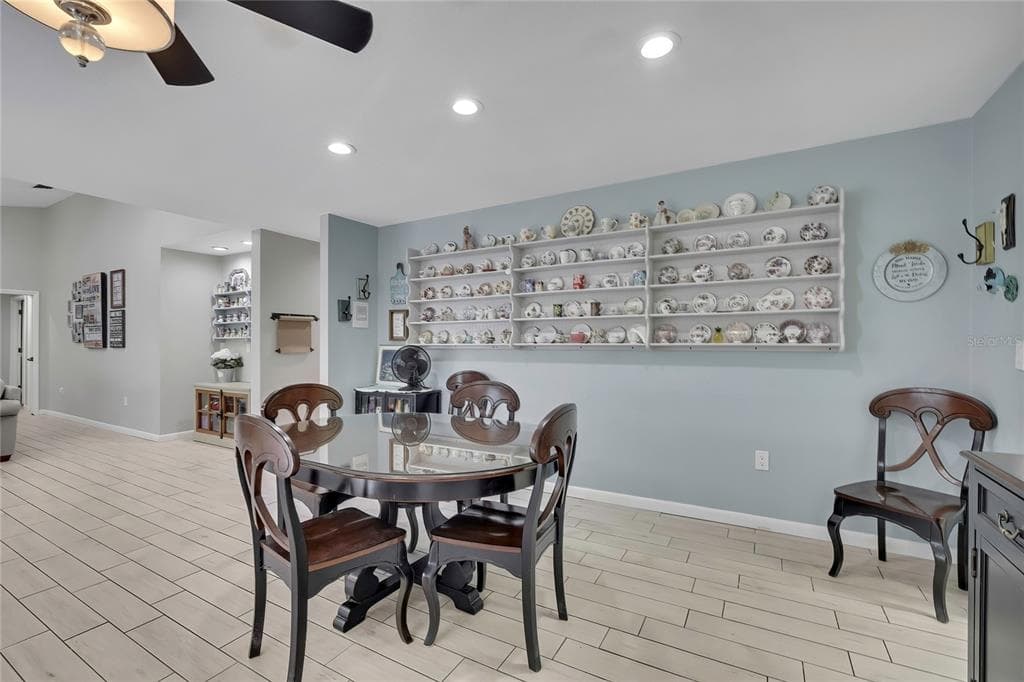 4293 RIVER BIRCH DRIVE photo 15