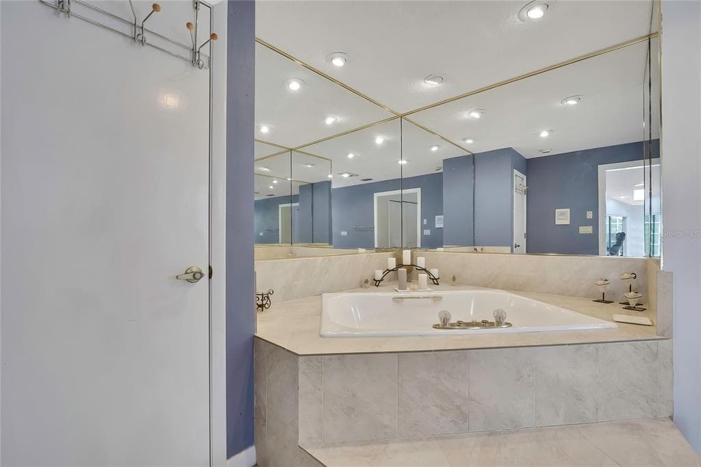 4293 RIVER BIRCH DRIVE photo 25