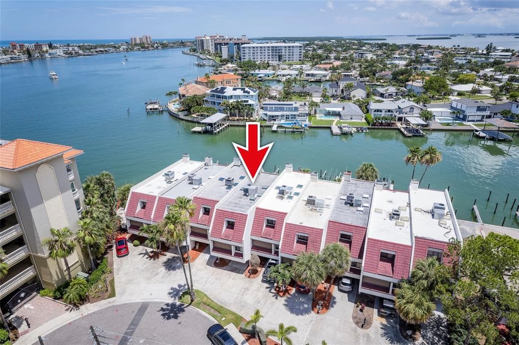 218 SKIFF POINT photo 2